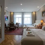 Aparthotel Slabur