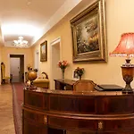 Slabur Aparthotel 4*