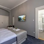 Slabur شقة فندقية 4*