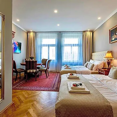 Slabur 4* Prag