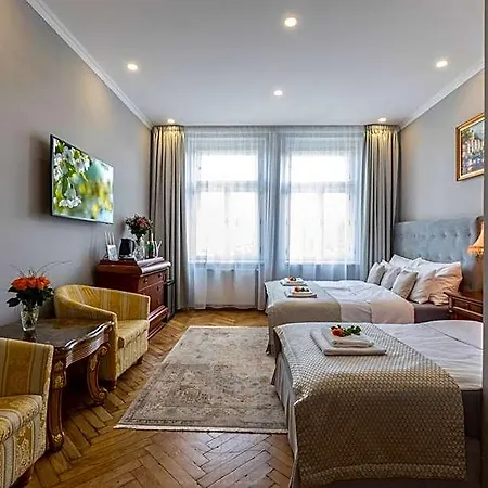 Aparthotel Slabur 4*