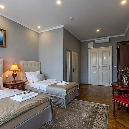 Slabur Aparthotel