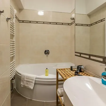 Slabur 4* Prague