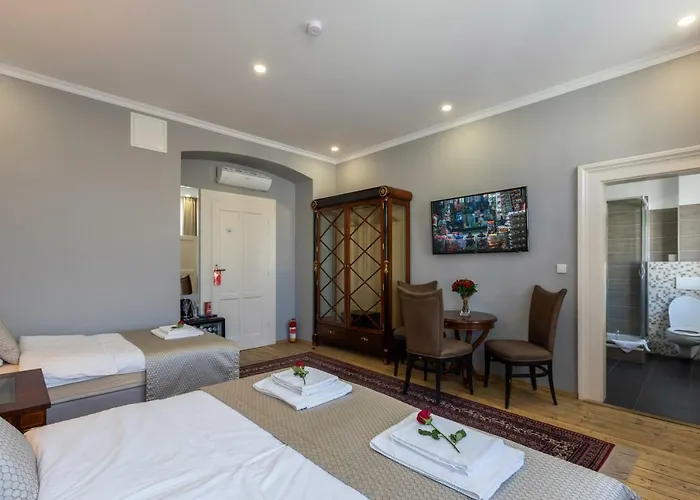 Lägenhetshotell Slabur 4*