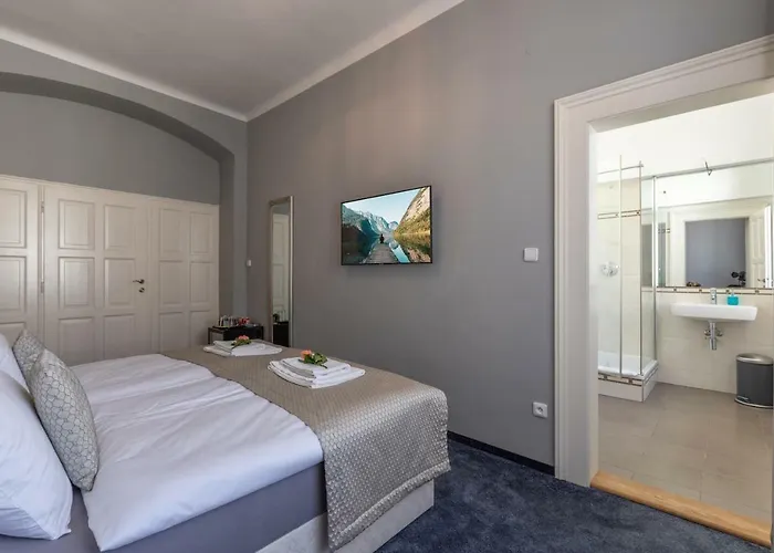 Slabur Lägenhetshotell 4*